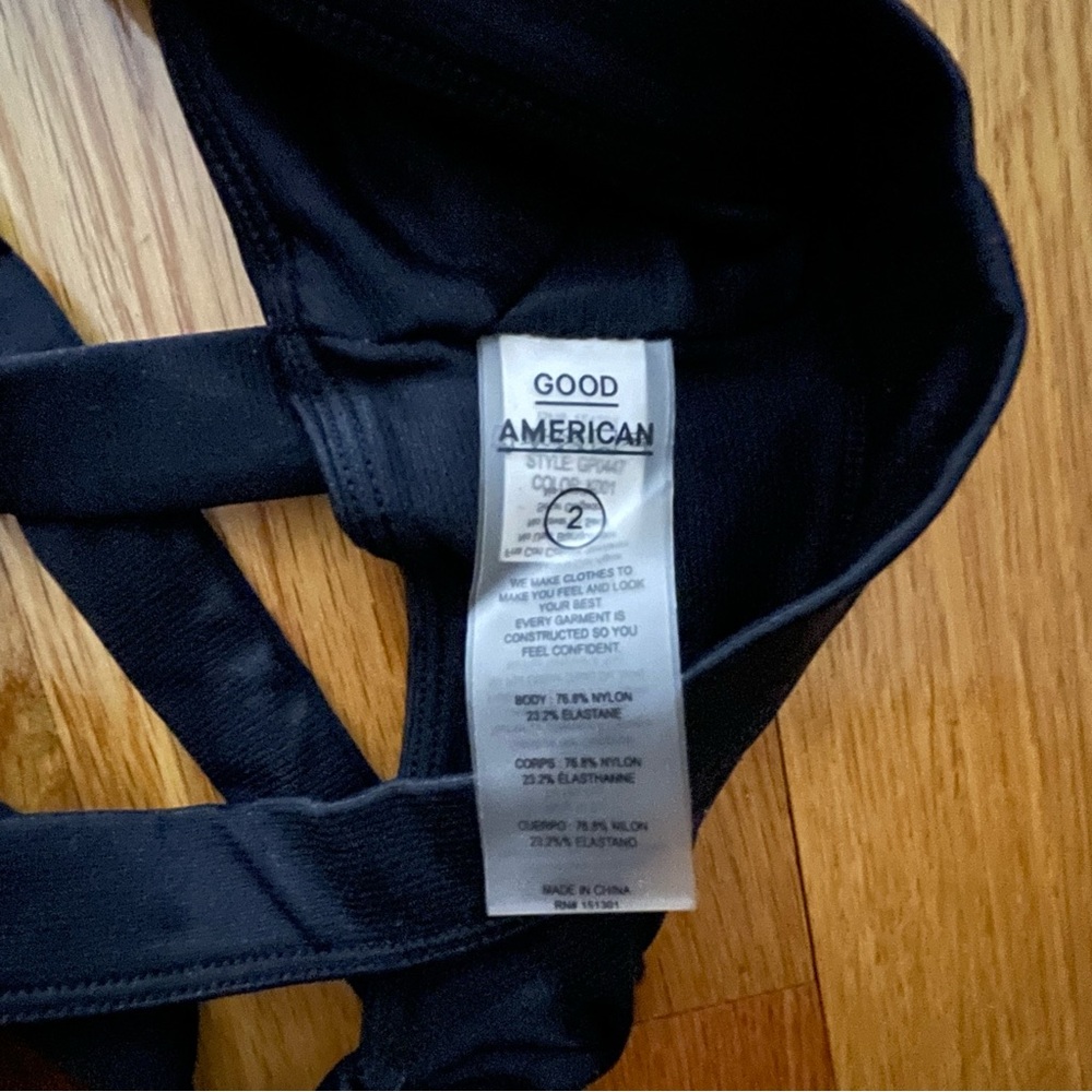 Good American Sports Bra - Picture 3 of 4